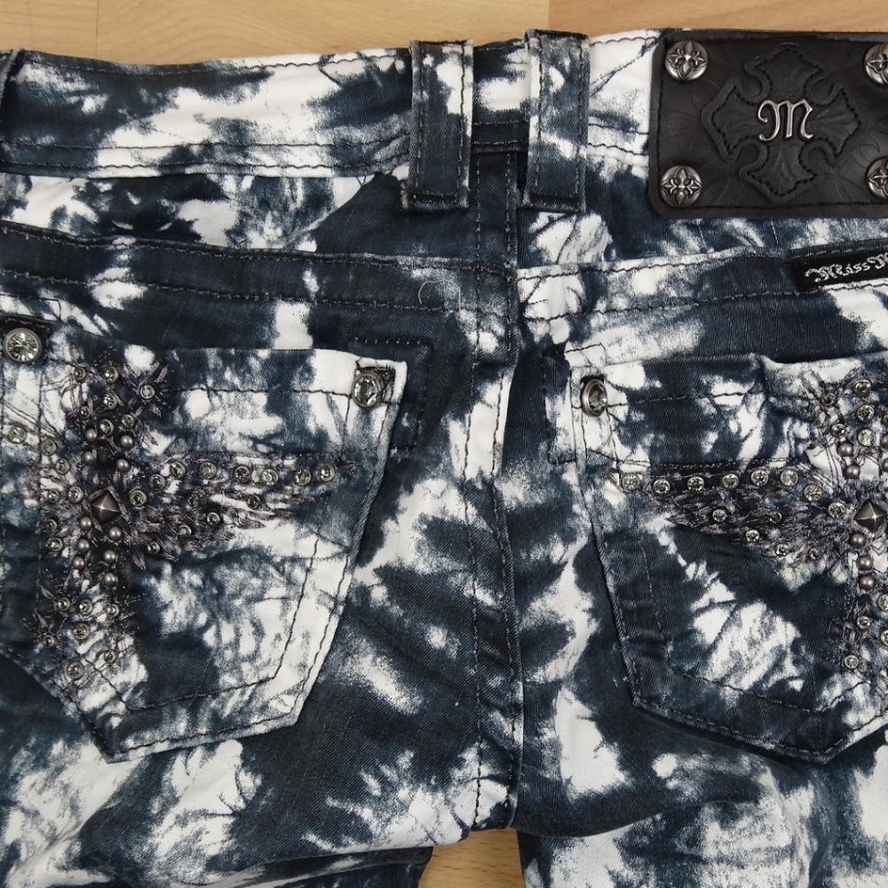 Miss me Jeans Womens Sz 26 Rhinestones Bling Studs
